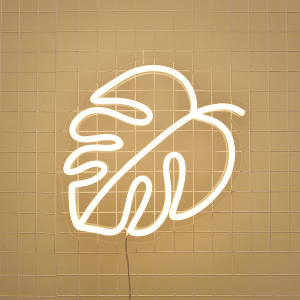 MONSTERA LEAF